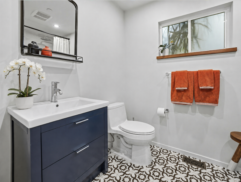 Guest bath after